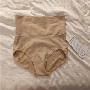 Underwear shape wear